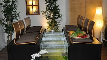 Couples treatment room(s), aromatherapy, hot stone massages