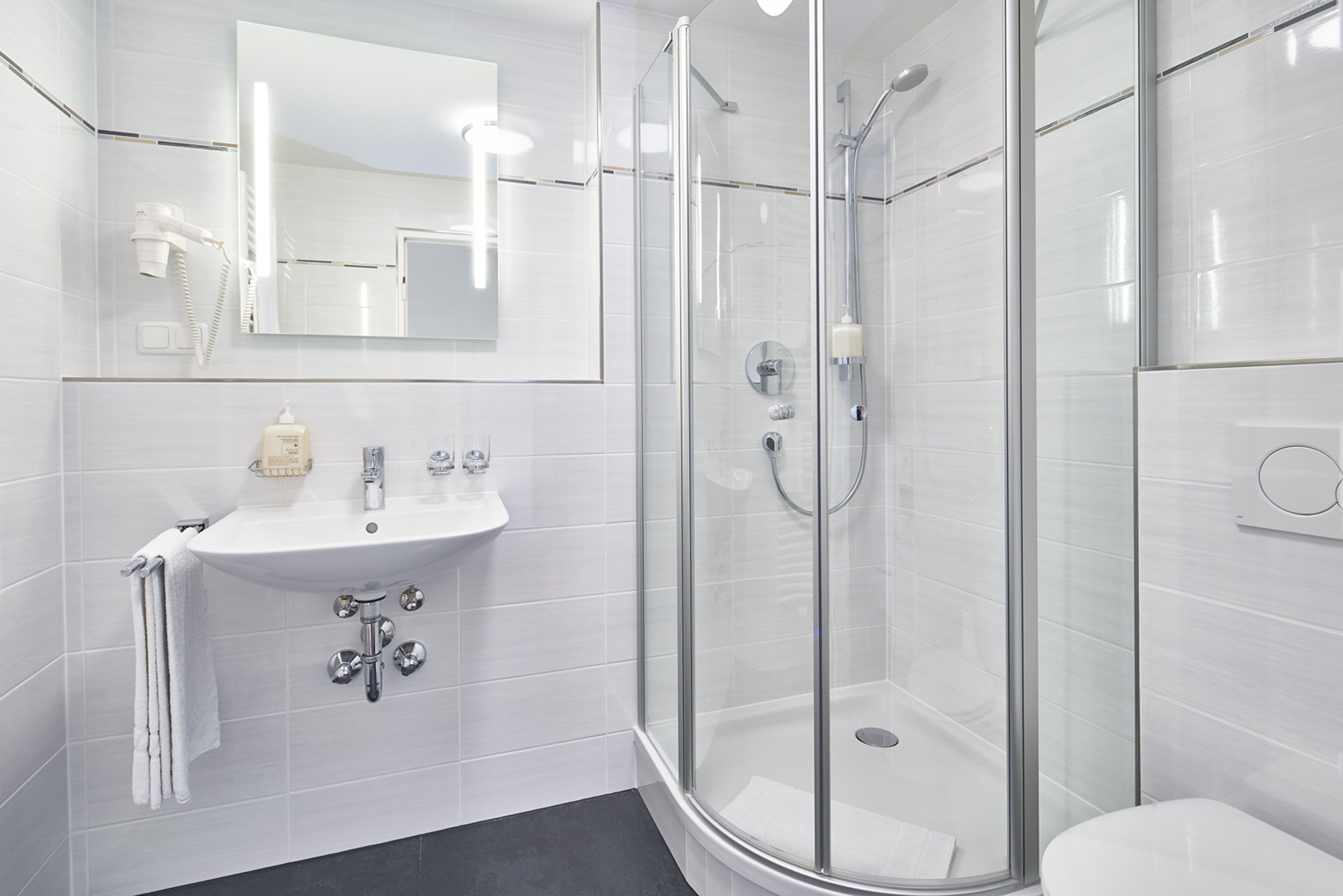 comfort double room | bathroom | hair dryer, towels