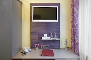 Comfort-Doppelzimmer | 1 Schlafzimmer, Allergikerbettwaren, Minibar, Schreibtisch