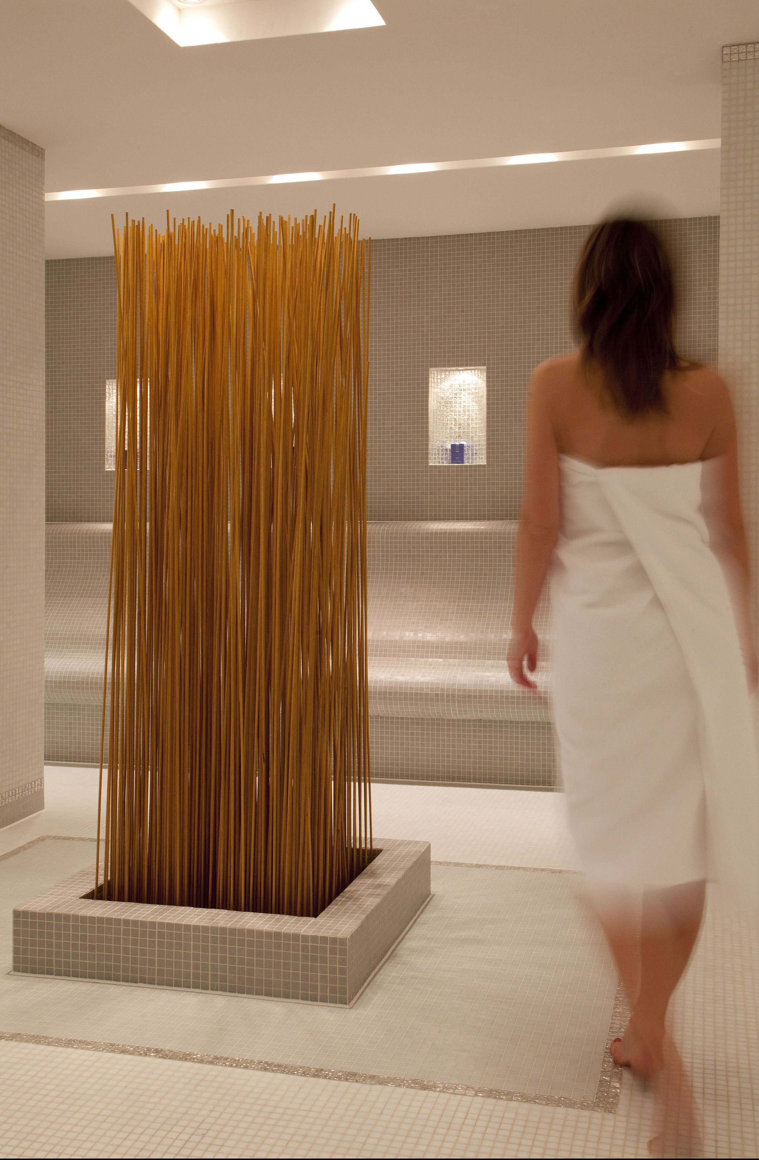 sauna, hot tub, steam room, turkish bath/hammam, body treatments