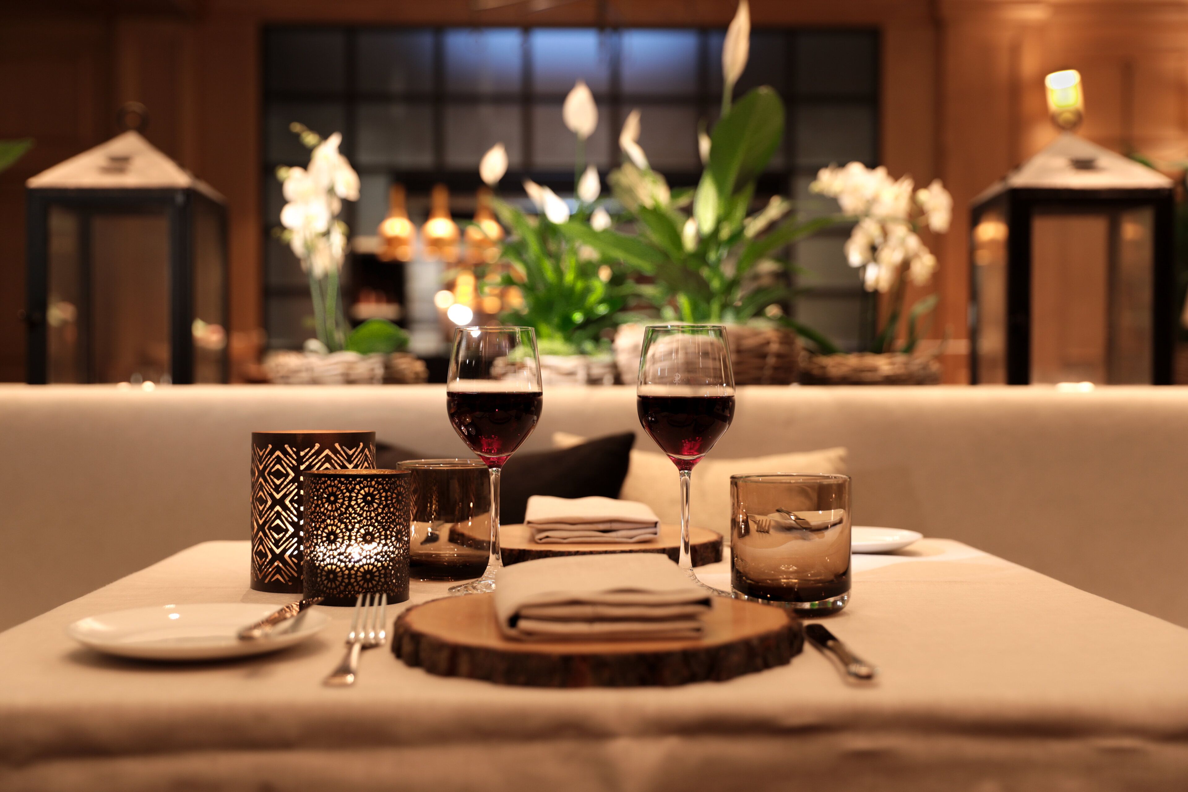 4 restaurants, lunch, dinner, brunch served; argentinean cuisine