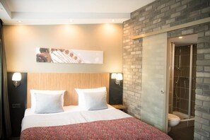 1 bedroom, in-room safe, free WiFi, bed sheets