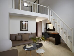 Superior Suite, Private Pool | Living area