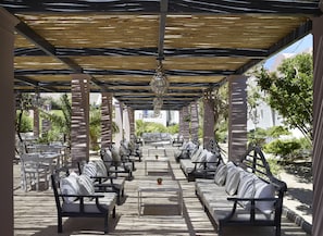 Poolside bar