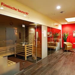 Couples treatment rooms, sauna, steam room, body treatments
