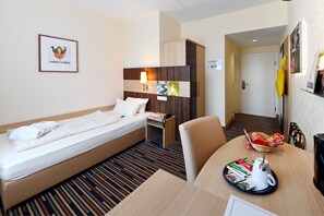 컴포트 싱글룸 | 저자극성 침구, 무료 미니바, 객실 내 금고, 책상