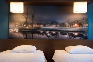 Superior Twin Room | Minibar, desk, blackout drapes, free WiFi