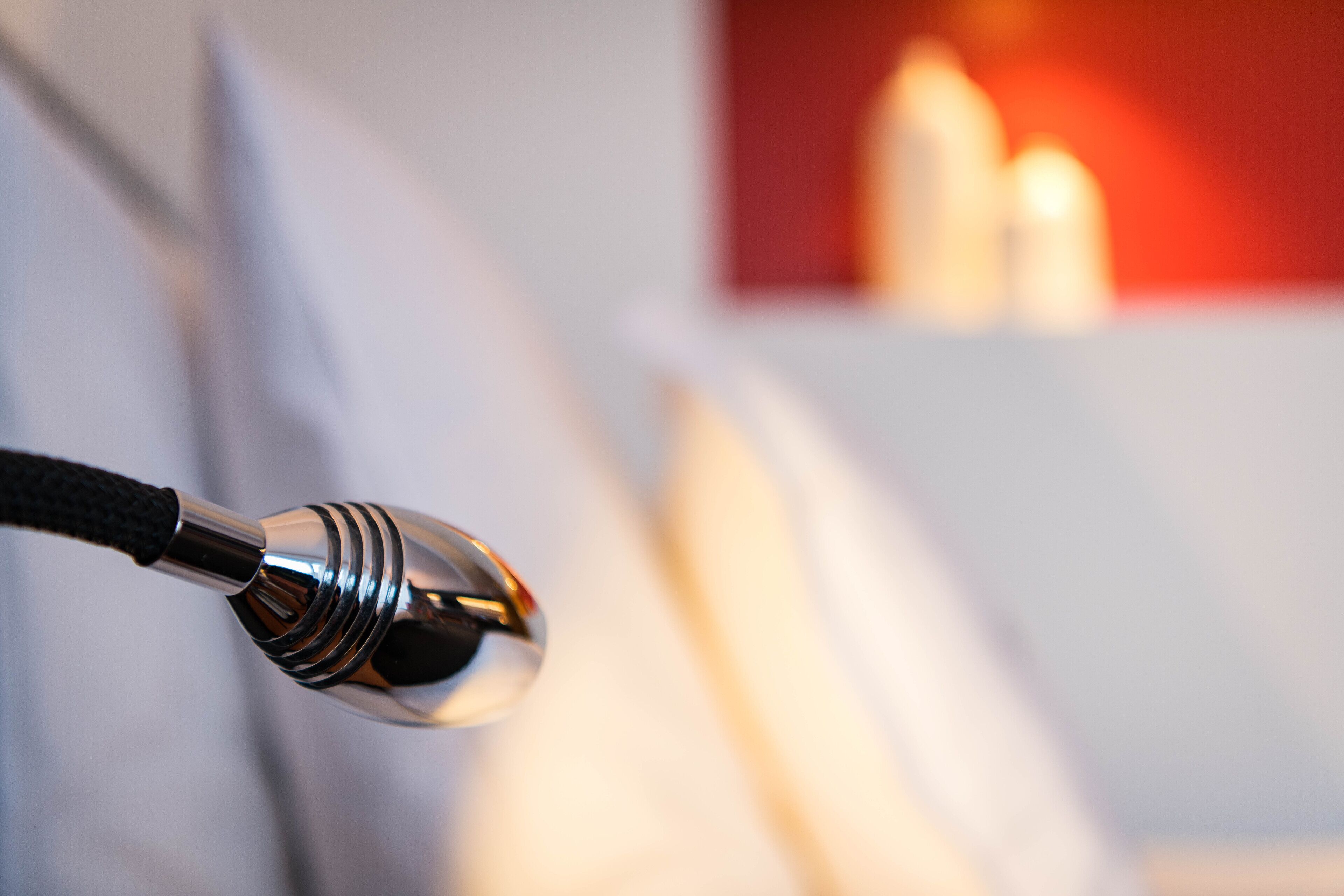 standard studio, 1 queen bed | premium bedding, minibar, in-room safe, desk