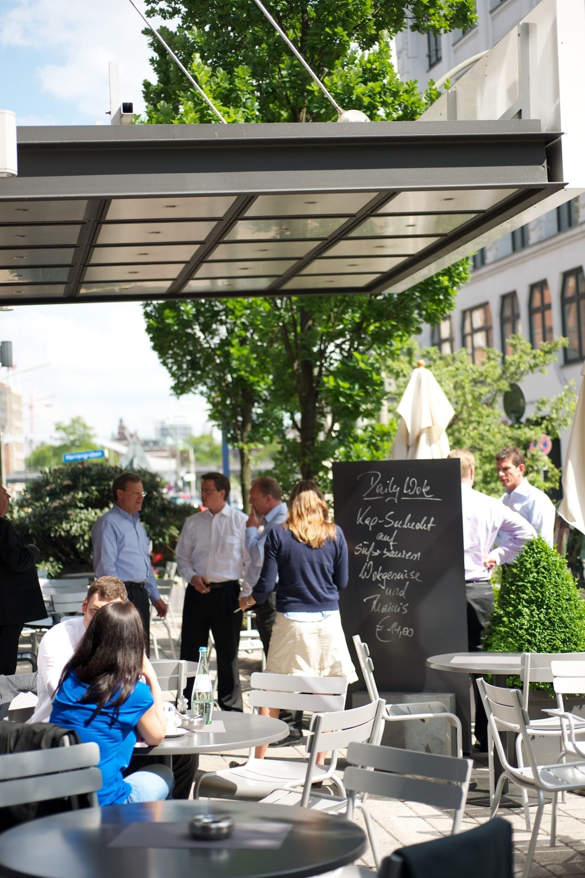 breakfast, lunch, dinner served; international cuisine