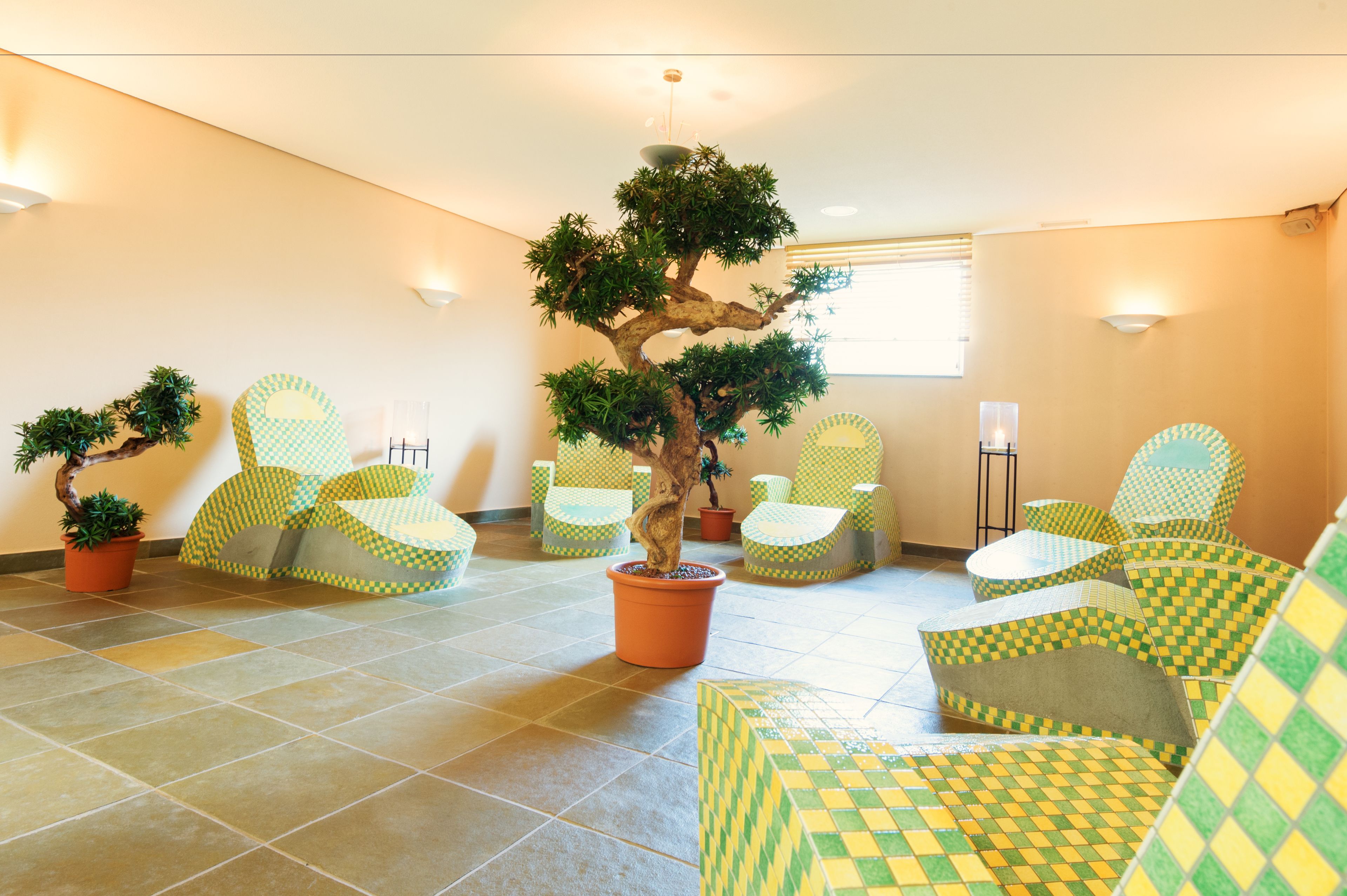 couples treatment room(s), sauna, steam room, body treatments