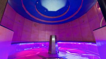 Couples treatment room(s), sauna, steam room, body treatments