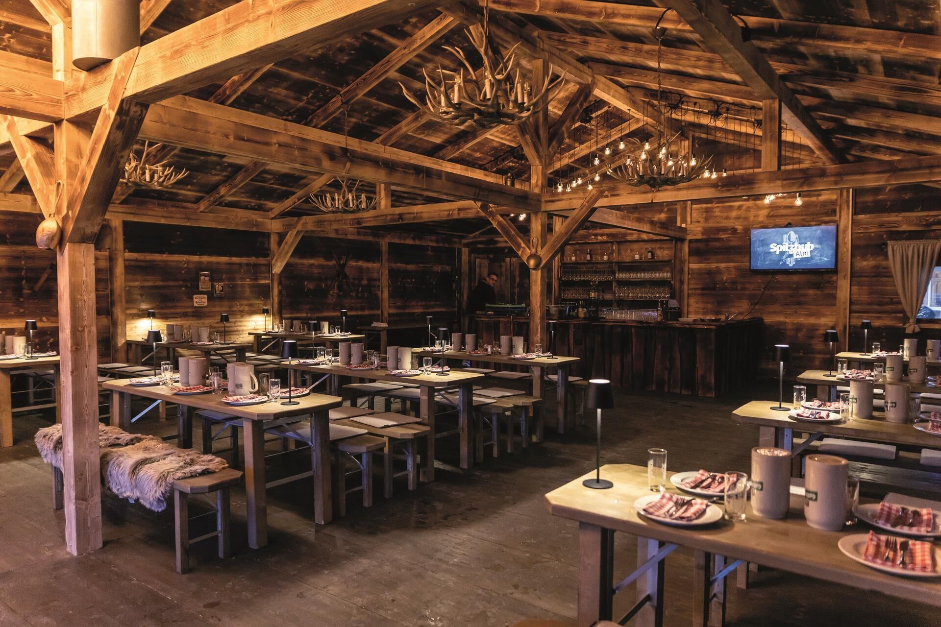 3 ristoranti, aperti a colazione e a pranzo, cucina internazionale