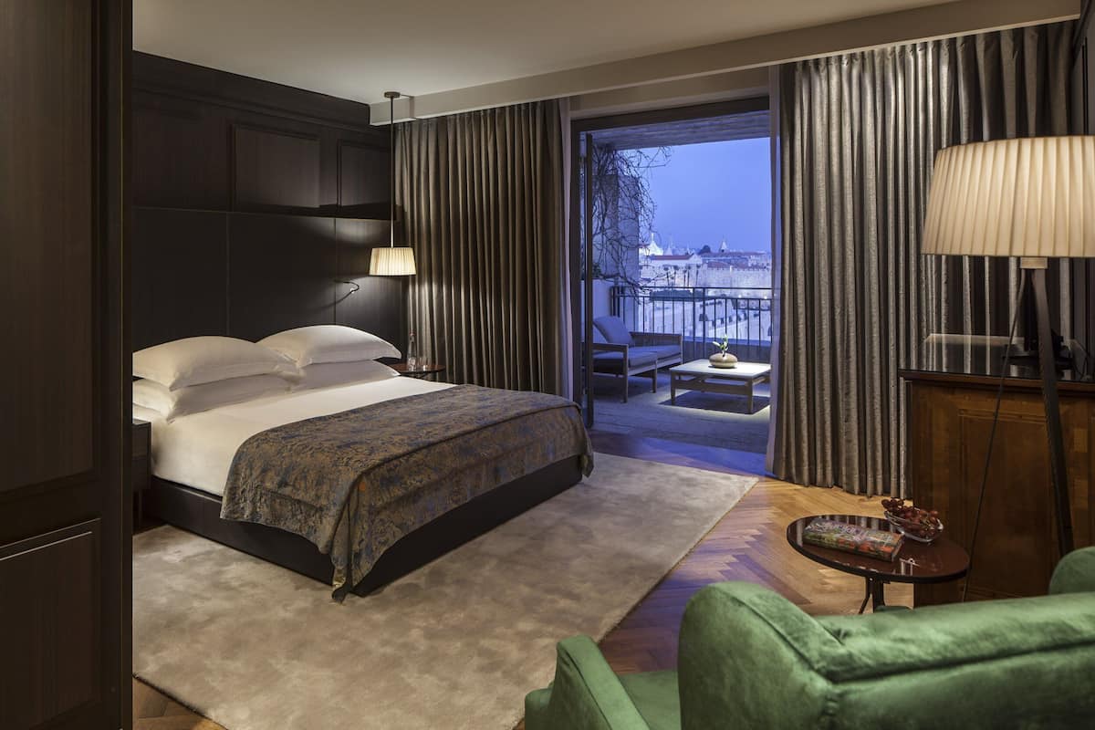 executive suite with a terrace and old city view. | balcony view