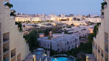 Vue sur la ville depuis l’hébergement