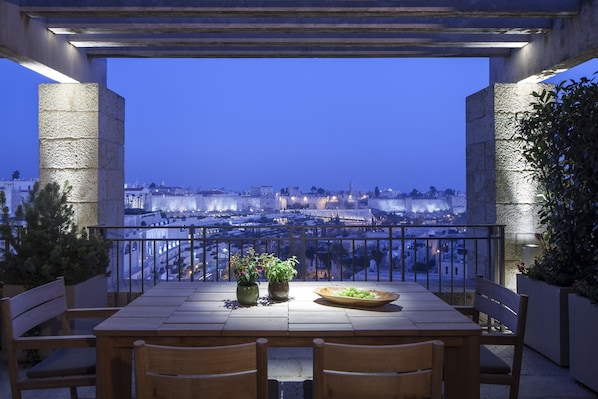 Executive Suite with a terrace and Old City view. | Balcony view