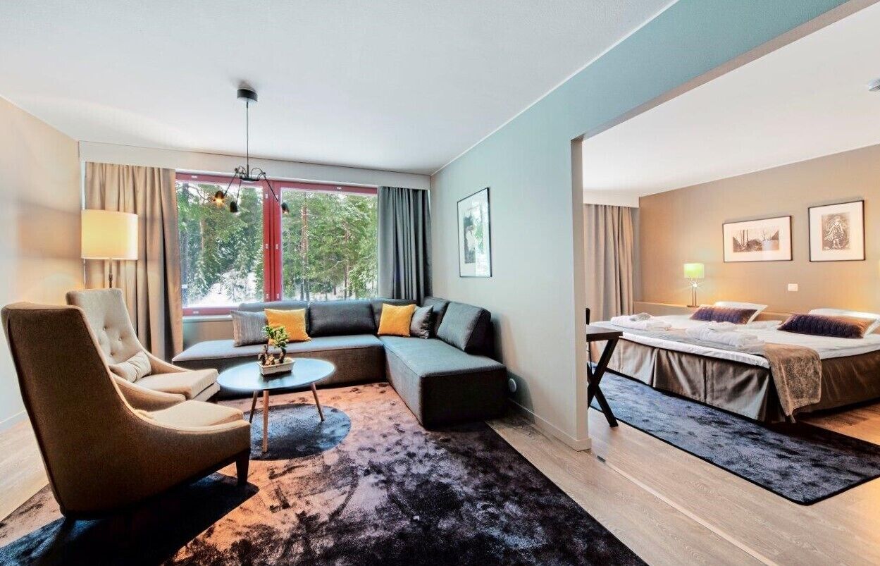 Suite junior | Cortinas blackout, wifi gratis y ropa de cama 