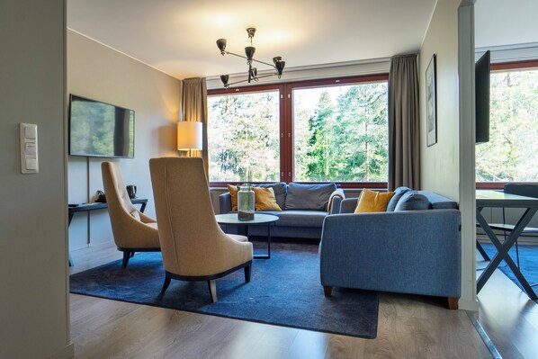 Junior-sviitti | Pimennysverhot, ilmainen Wi-Fi, vuodevaatteet