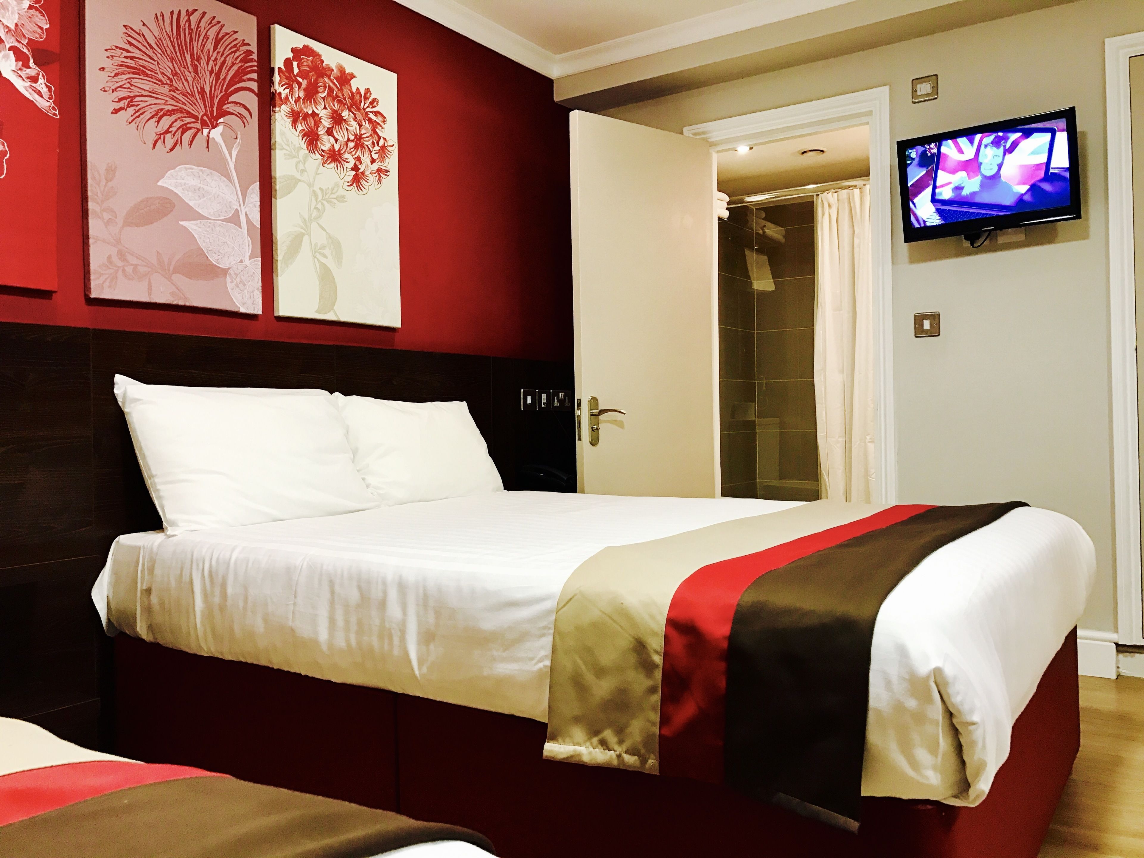 Photo - Royal Cambridge Hotel