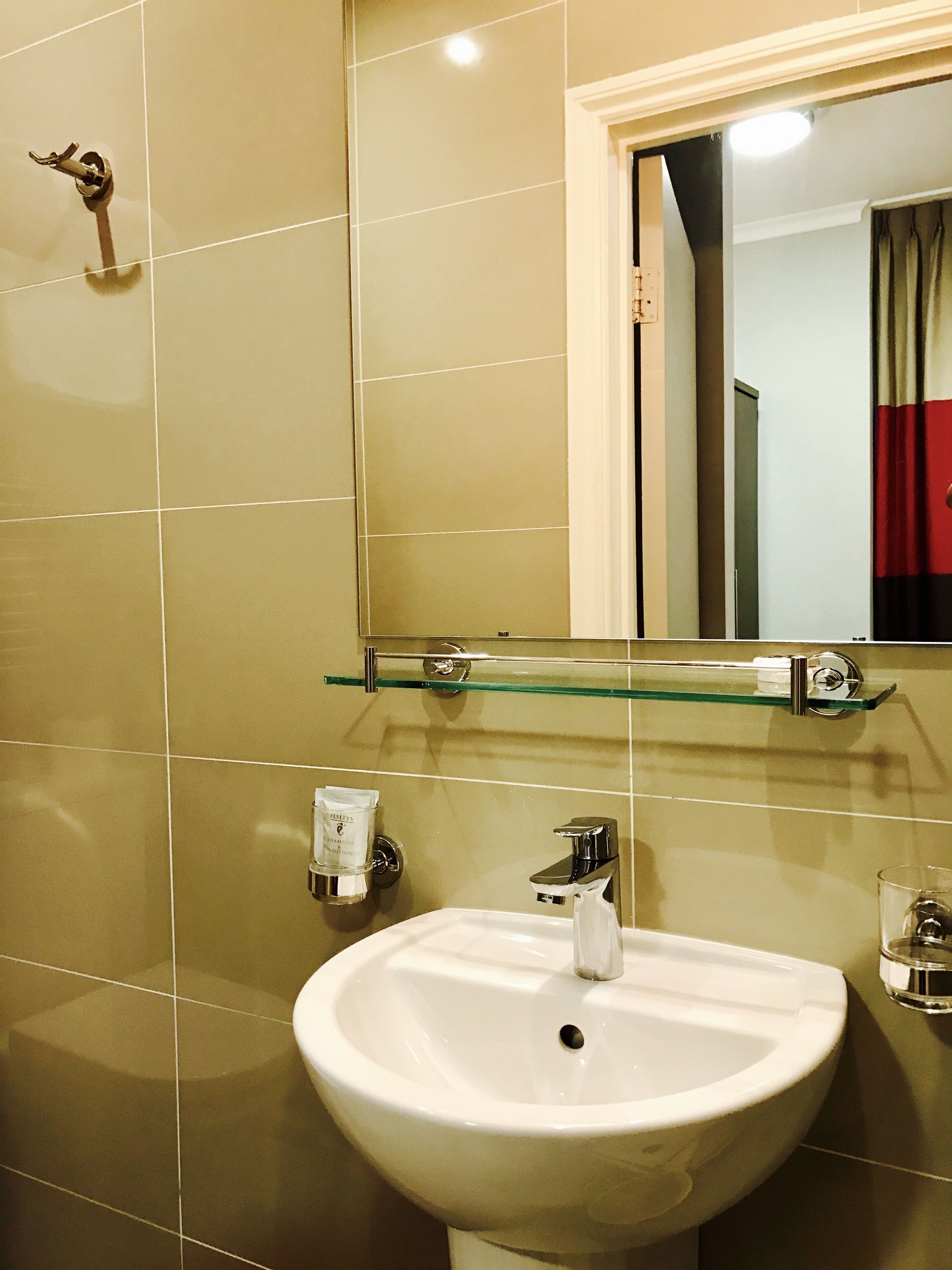 Twin kamer | Badkamer