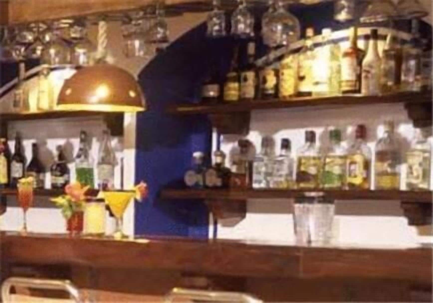 Bar (en el alojamiento)