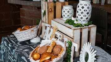 Breakfast, lunch, dinner served; Mexican cuisine, sea views