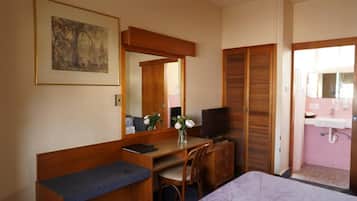 Desk, iron/ironing board, rollaway beds, free WiFi