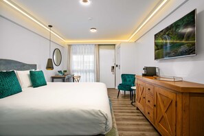 Executive Room, 1 King Bed, Non Smoking