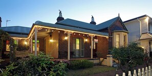 Dinner served - Country Comfort Armidale (Armidale)