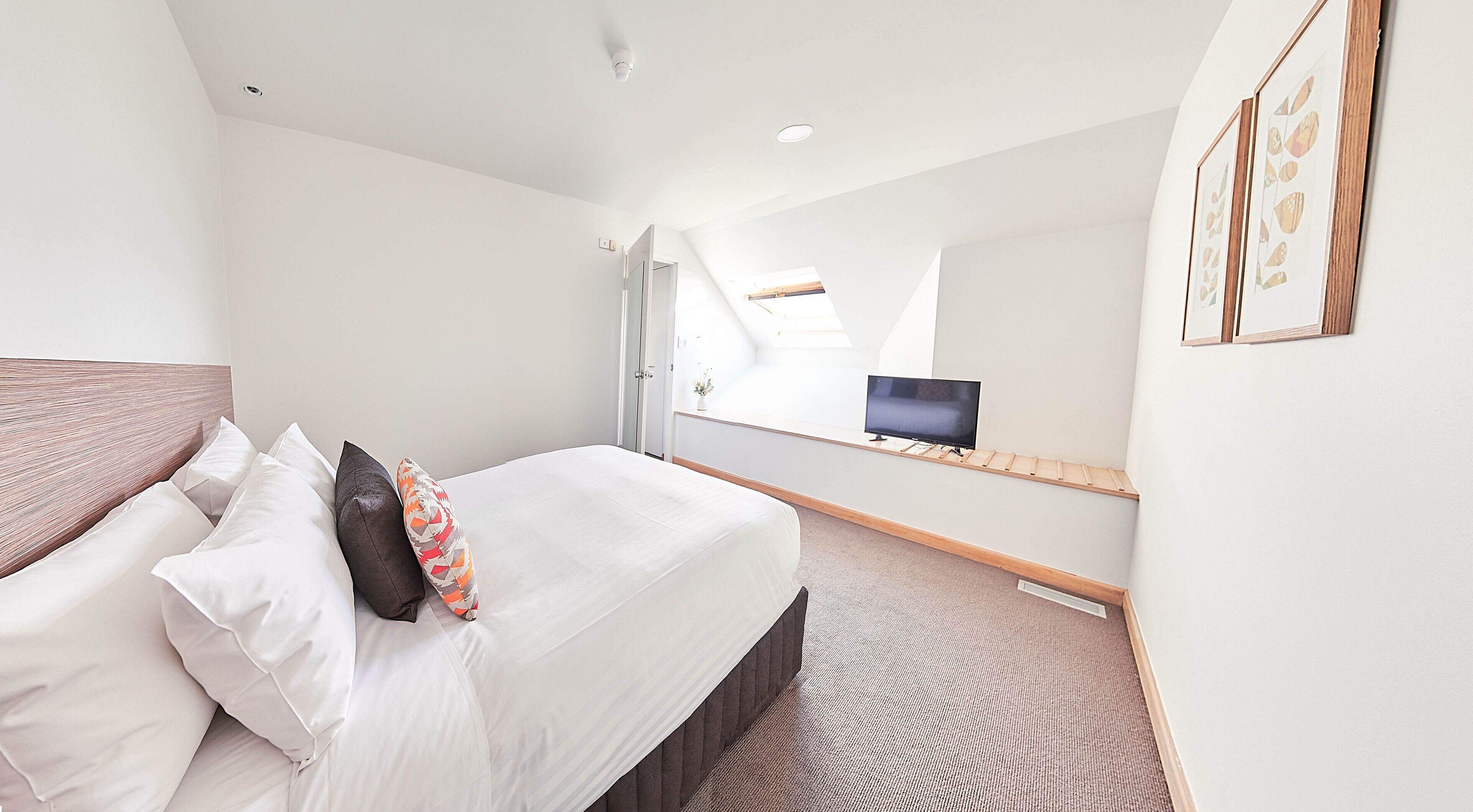 Salamanca Inn — image 13