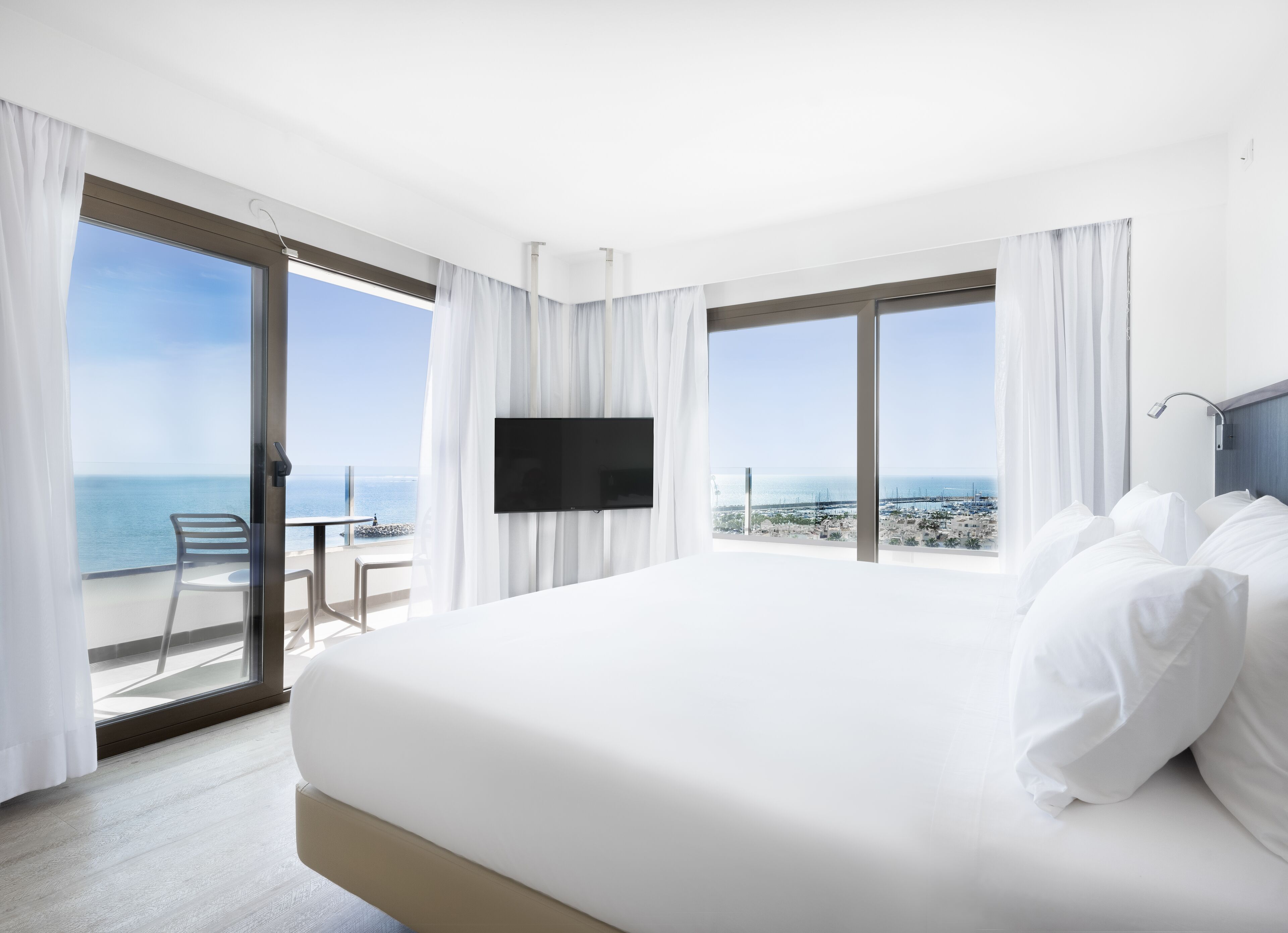 Premium Suite, Sea View | Minibar, in-room safe, desk, free WiFi