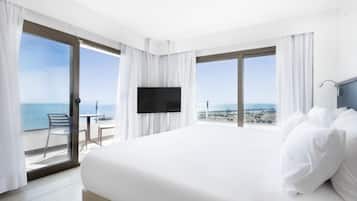 Premium-Suite, Meerblick | Minibar, Zimmersafe, Schreibtisch, kostenloses WLAN