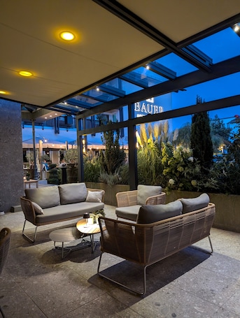 Salón. Bauer Hotel & Restaurant