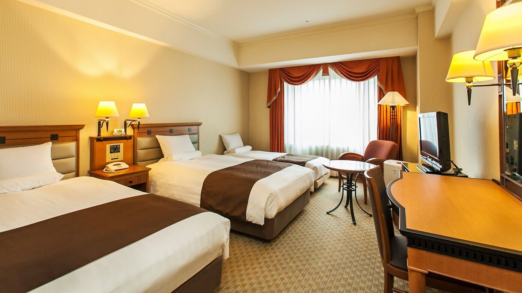 Premium bedding, desk, free WiFi, bed sheets