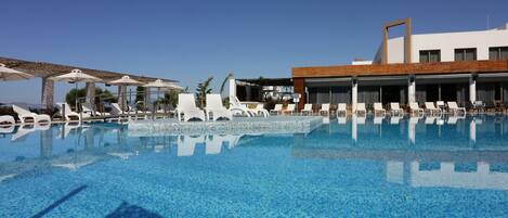 Utomhuspool