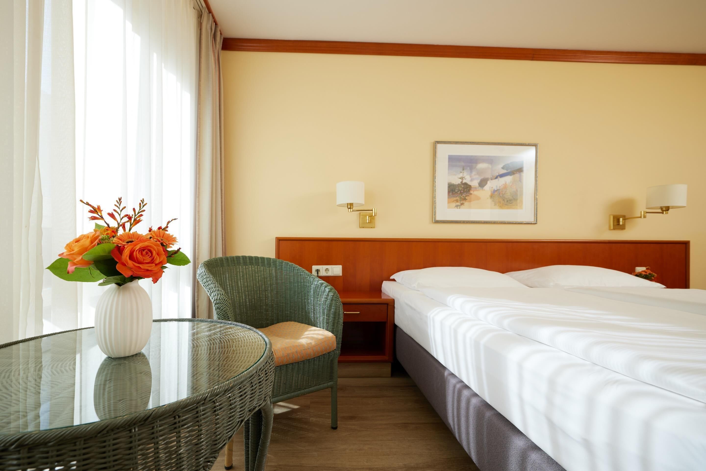 comfort room, 2 single beds | 1 bedroom, hypo-allergenic bedding, desk, laptop workspace