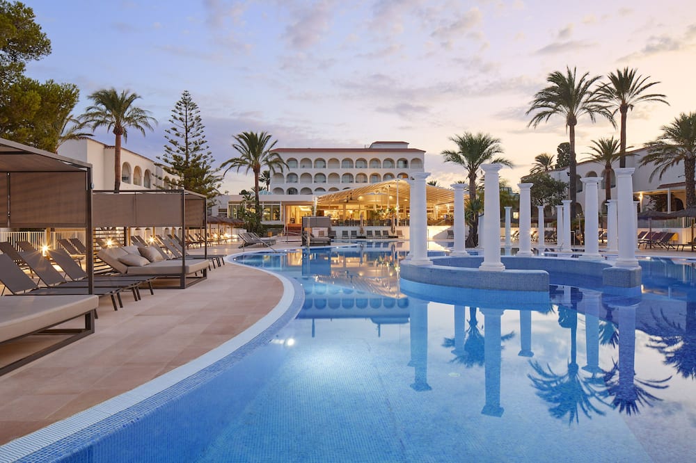 Meliá Zahara Resort & Villas
