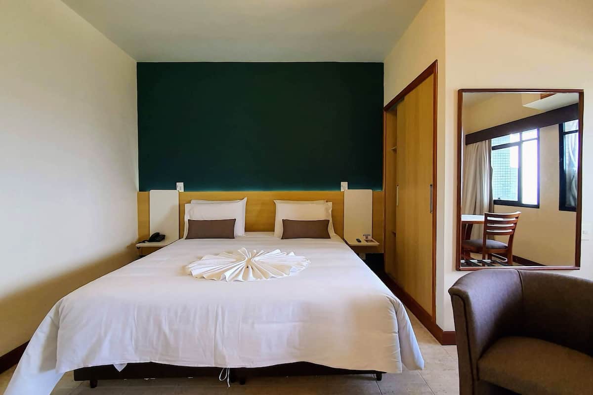 luxury double room, sea view, sea facing | 1 bedroom, minibar, desk, laptop workspace