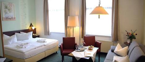 Premium bedding, pillowtop beds, in-room safe, desk