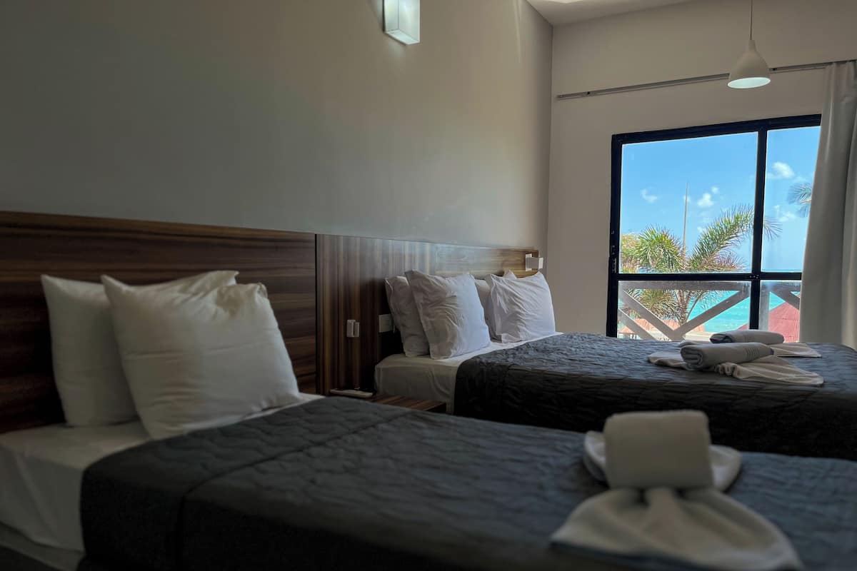 Superior Room, Sea View | Minibar, free cribs/infant beds, free WiFi, bed sheets