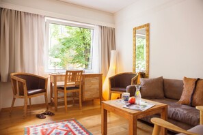 Superior tweepersoonskamer | Luxe beddengoed, een kluis op de kamer, een bureau, gratis wifi