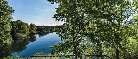 Soins de réflexologie, salles de massage et de soins