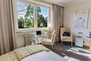 Standard Room, 1 Single Bed (Quiet Location) | Minibar, in-room safe, individually decorated, individually furnished