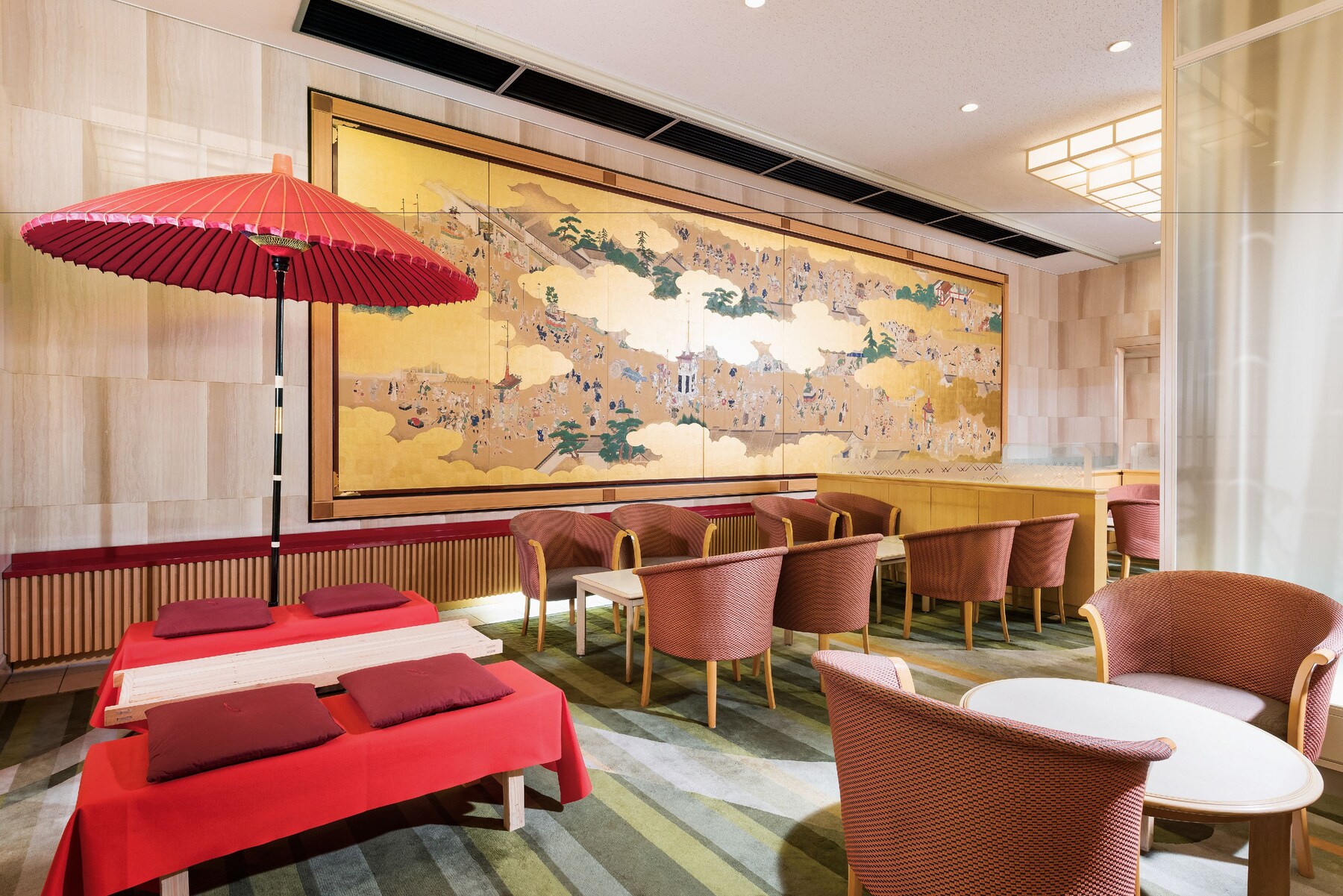 Lobby lounge