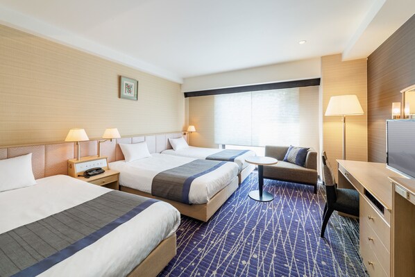 Premium bedding, in-room safe, iron/ironing board, free WiFi