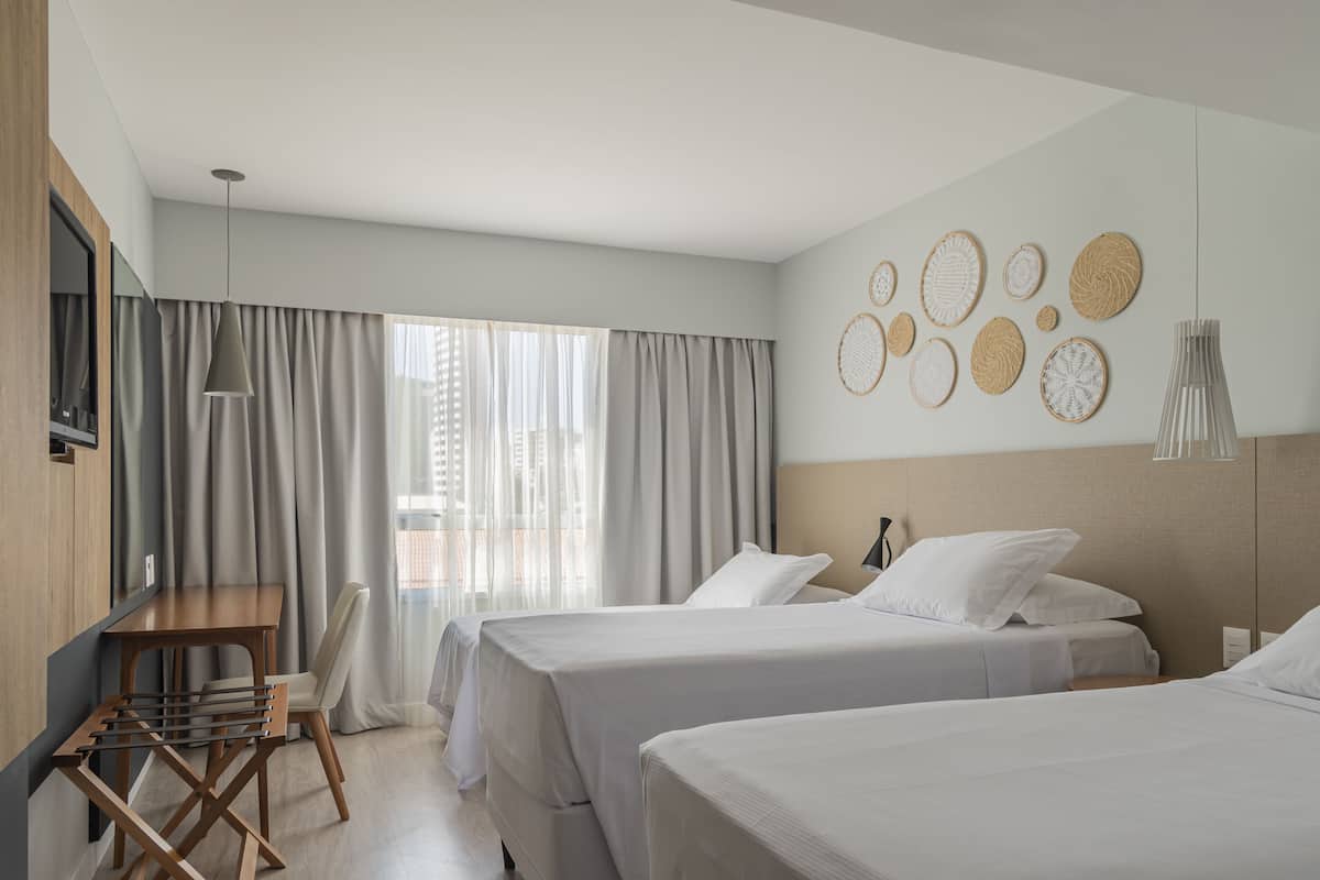 Superior Duplo com Cama Extra | 1 間臥室、高級寢具、迷你吧、客房內保險箱