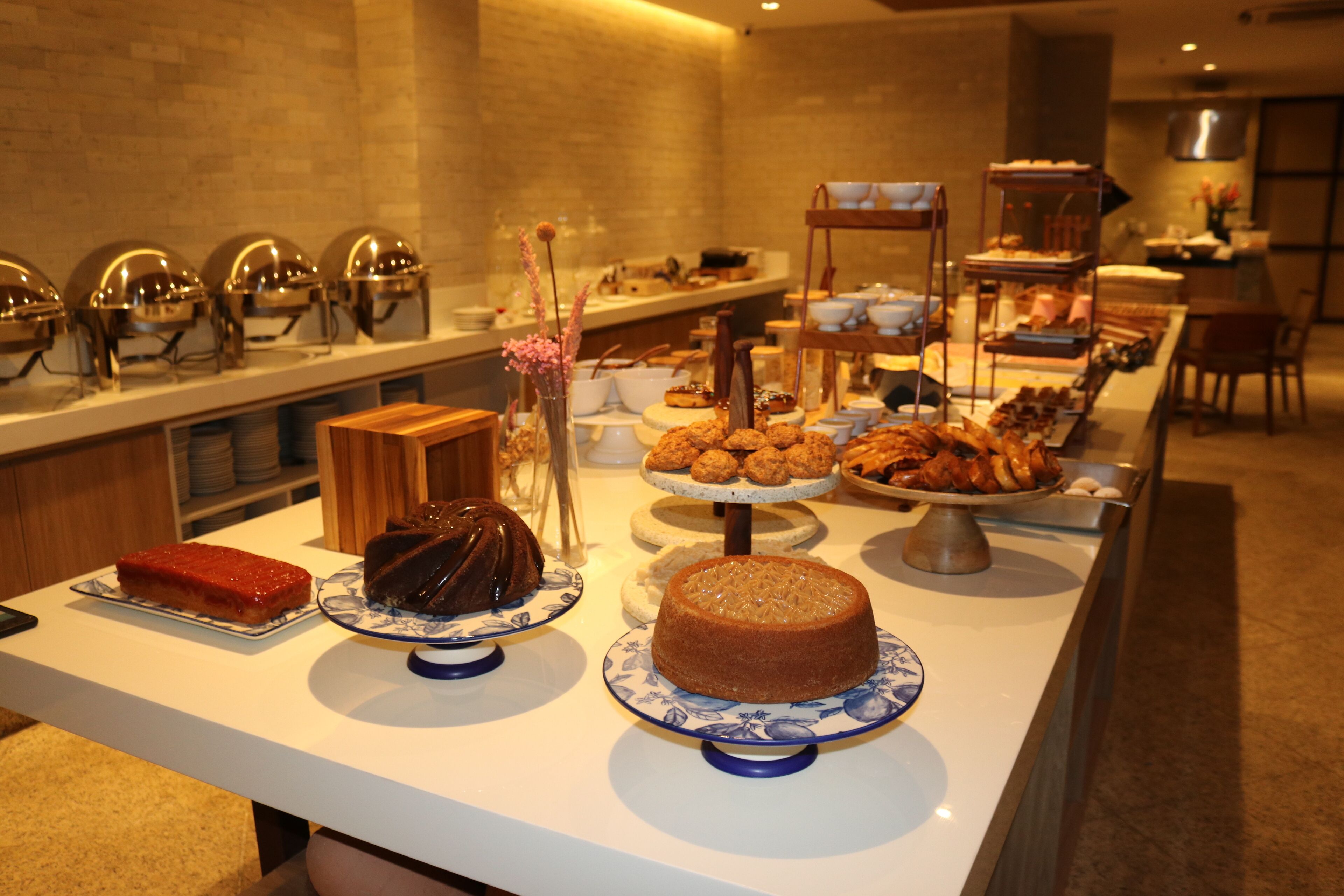 Bao gồm bữa sáng buffet hàng ngày 