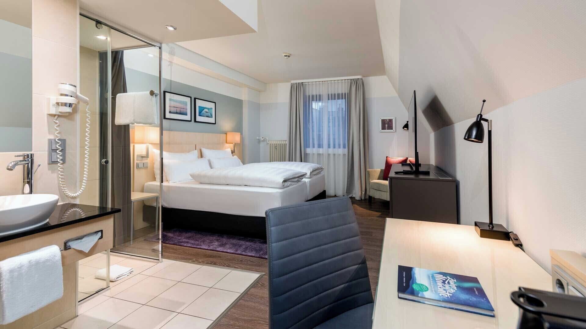 4 Star Hotels