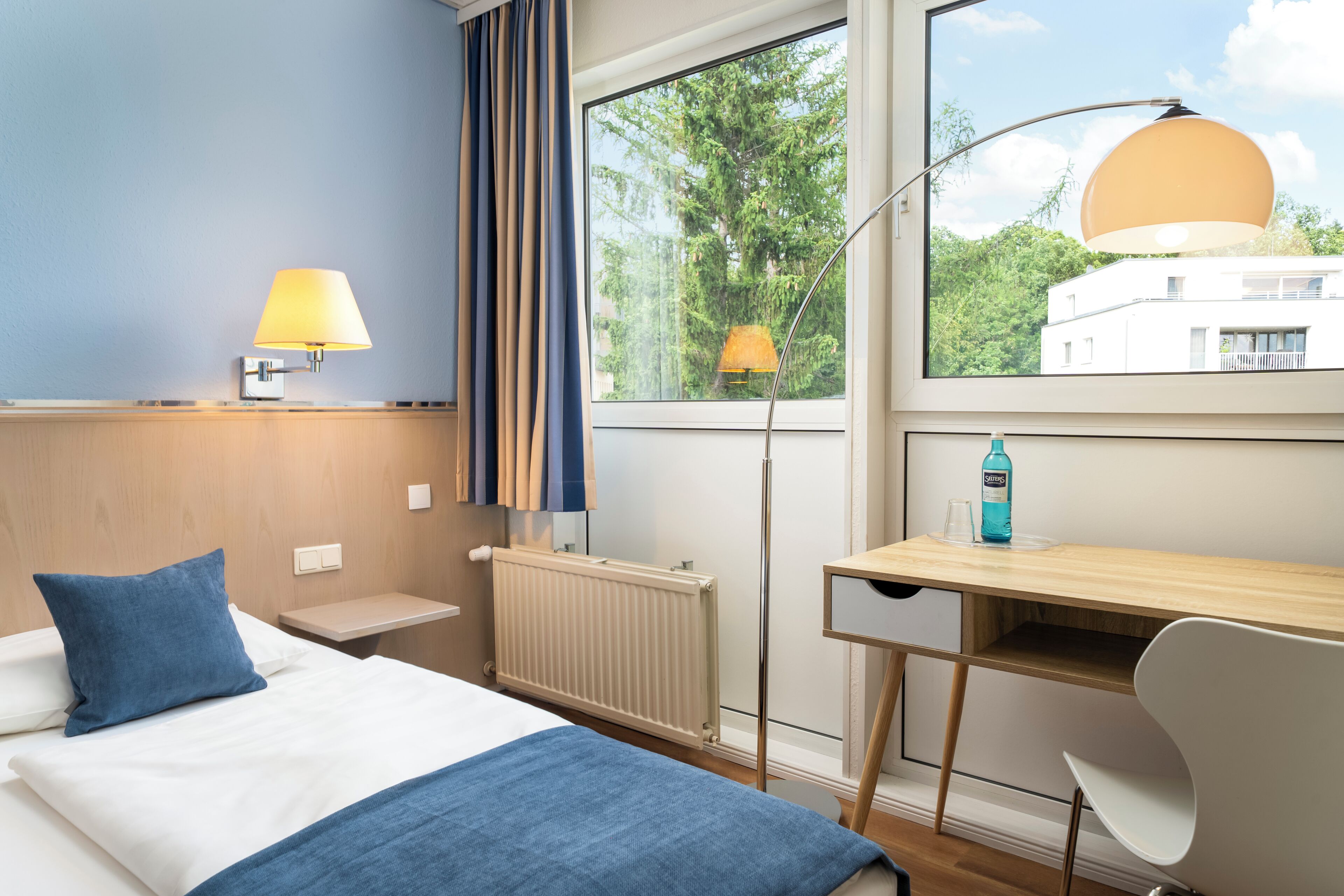 standard single room, 1 single bed | 1 bedroom, desk, blackout curtains, iron/ironing board