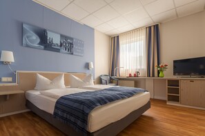 Standardzimmer | Wohnbereich | Flachbildfernseher