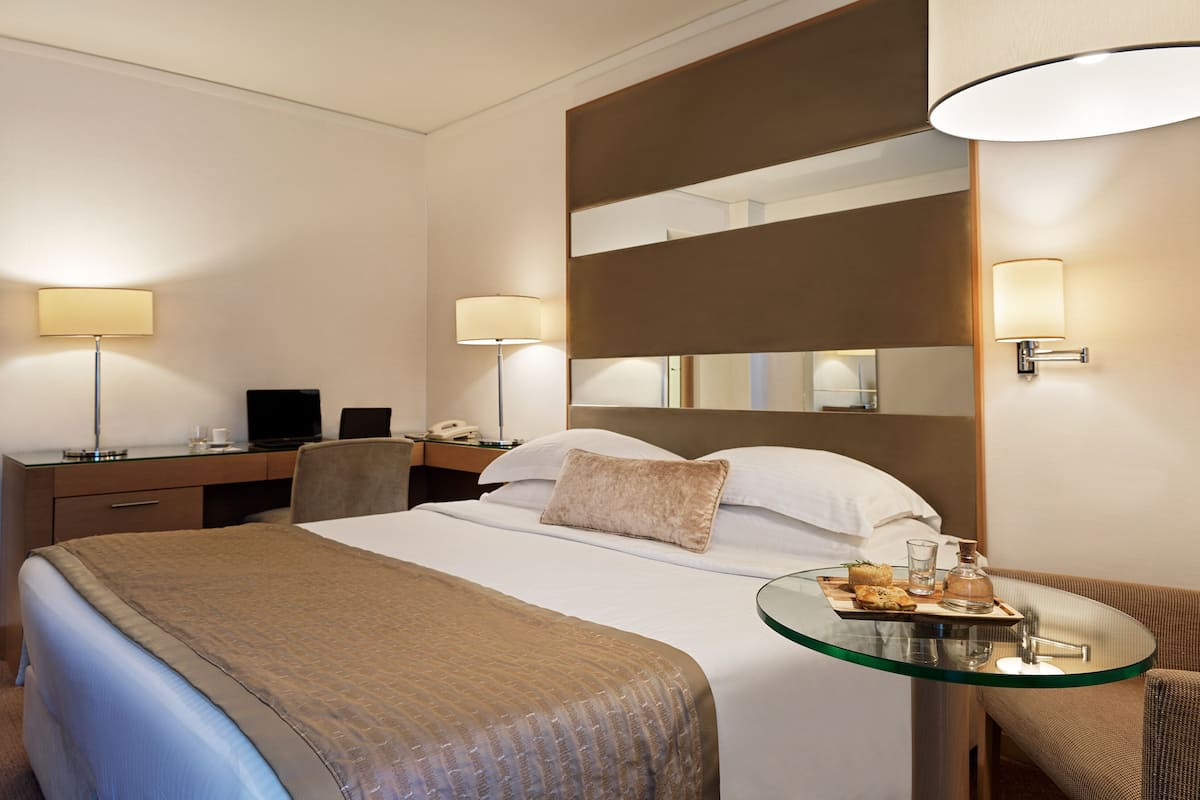 Superior Double or Twin Room, City View (Business) | Egyptian cotton sheets, premium bedding, Select Comfort beds